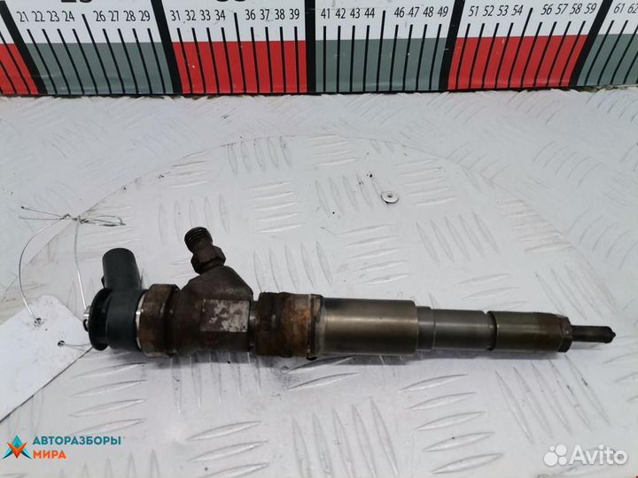 Форсунка BMW 3 E90/E91/E92/E93 2007 13537794435