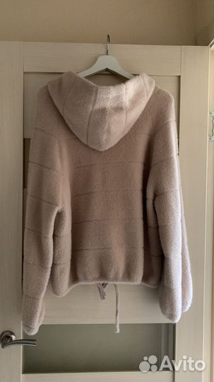 Куртка альпака б/у, размер 44-46, бежевая