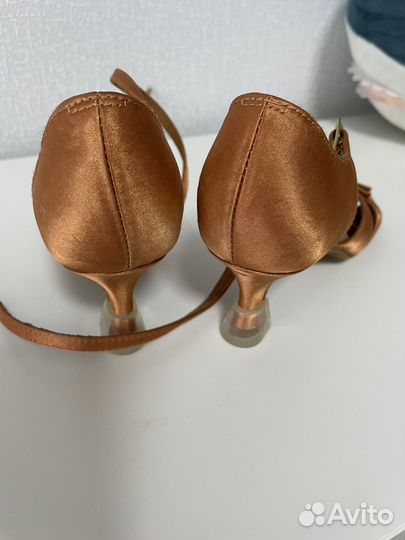 Бальные туфли латина