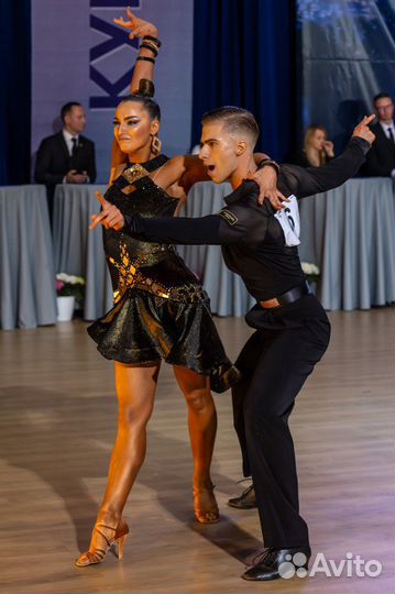 Костюмы для спортивных бальных танцев