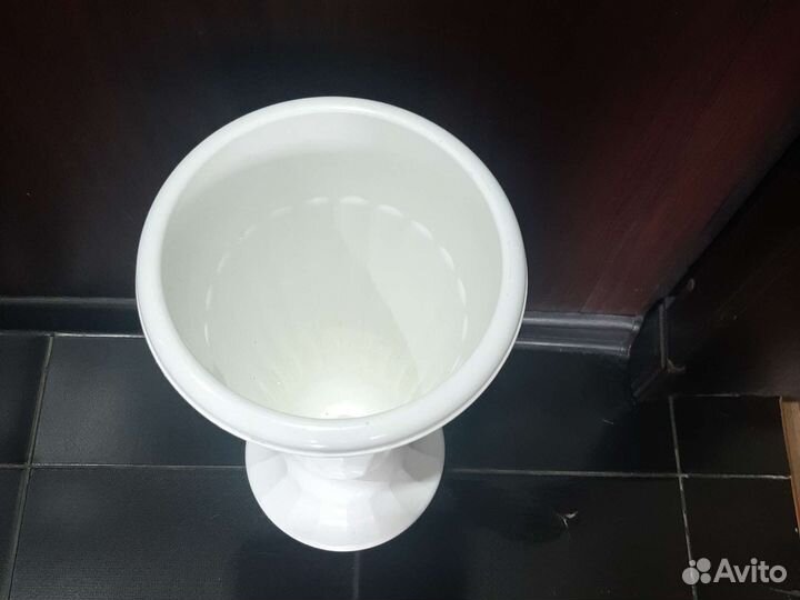 Вазан для цветов