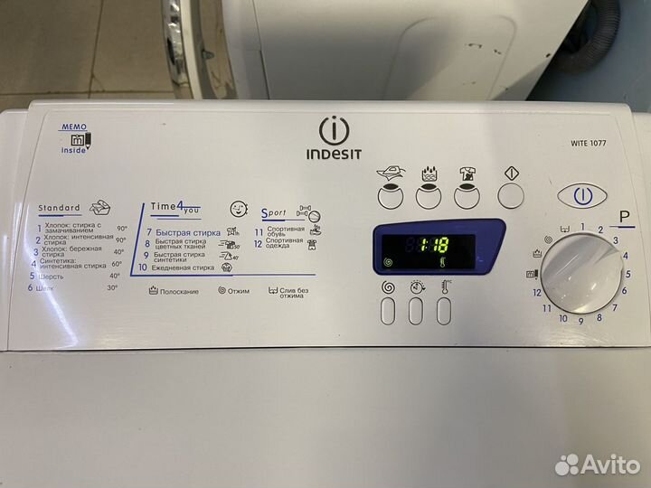 Вертикальная стиральная машина Indesit (Италия)