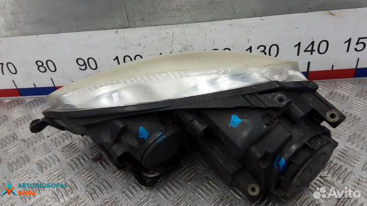 Фара правая Volkswagen Golf 5 2006