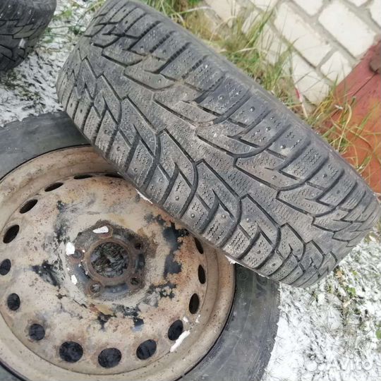 Hankook Winter I'Pike RS W419 205/60 R16 96T