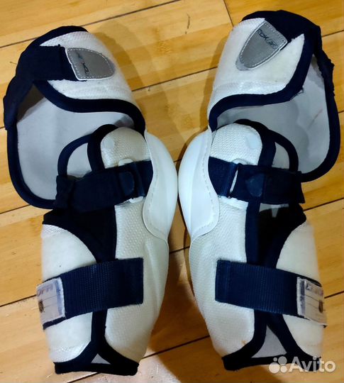 Хоккейные щитки и налокотники Jofa - Reebok