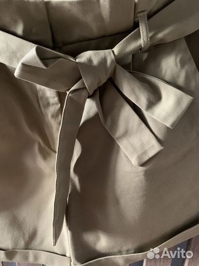 Шорты Mohito 34 хаки