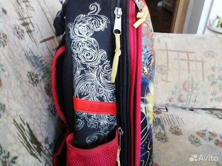 Рюкзак школьный