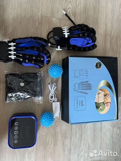 Реабилитационные перчатки робот