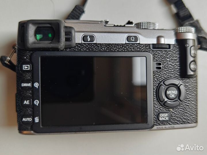 Продам фотоаппарат Fujifilm X-E2S body silver