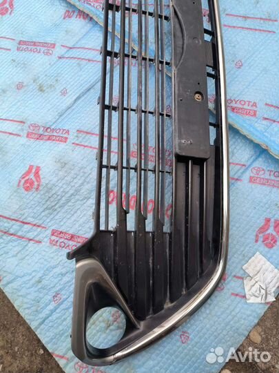 Решетка радиатора тойота камри v55