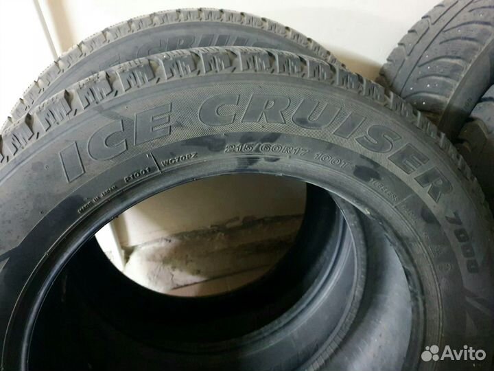 Bridgestone Ice Cruiser 7000 215/60 R17 100T