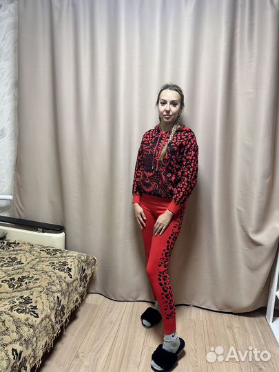 Костюм спортивный