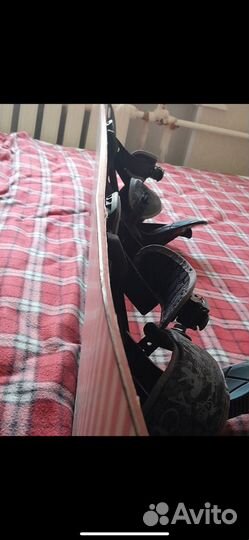Продам сноуборд с креплениями 154см