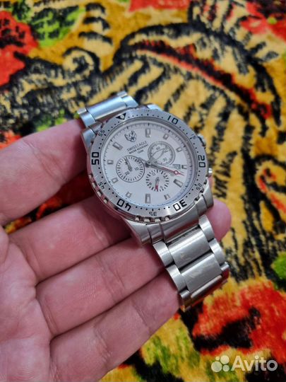 Swiss Eagle 9008, классные часы