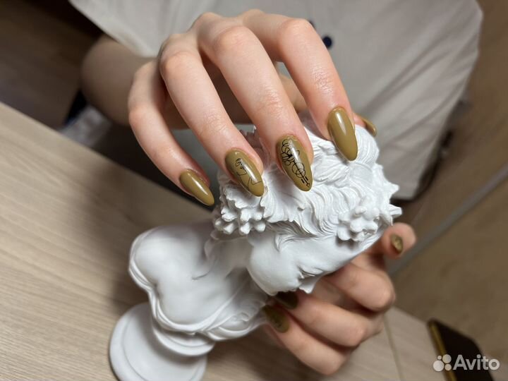 Маникюр педикюр