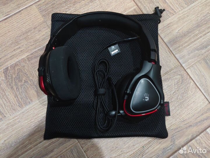 Беспроводные игровые наушники с микрофоном