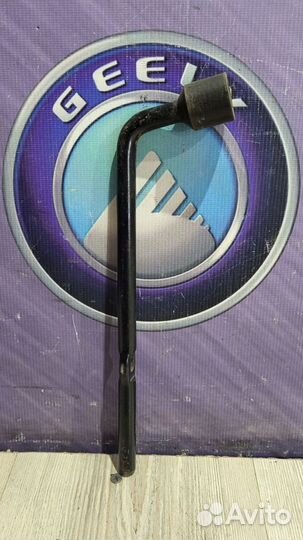 Балонник Ключ балонный Geely emgrand EC7