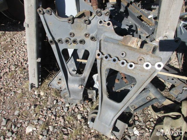 Кронштейн реактивной тяги Mercedes Benz Actros MP3