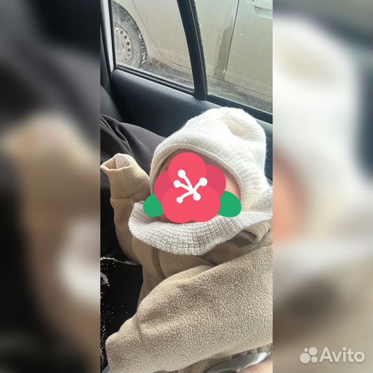 Шапка шлем белая демисезонная