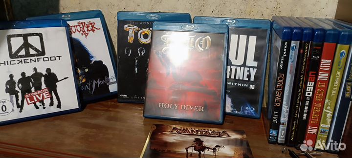 Коллекция дисков рок-музыки