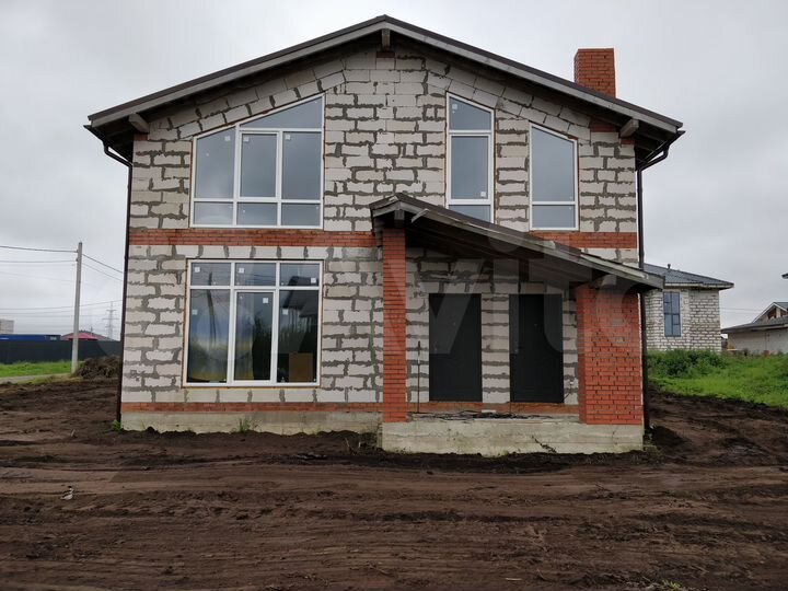 Дом 189 м² на участке 11 сот.