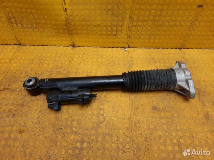 Амортизатор задний левый Mercedes-Benz Gle-Class