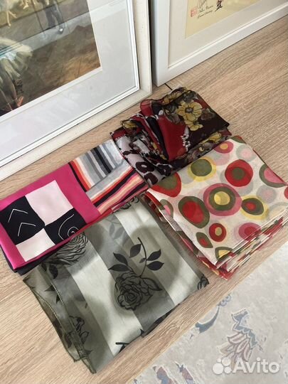 Шелковые женские платки (4 вместе)