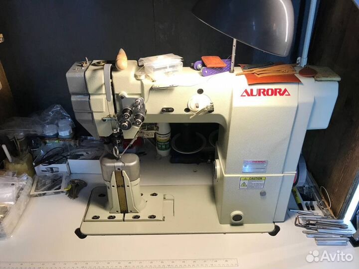Колонковая швейная машинка A-8820D aurora + стол