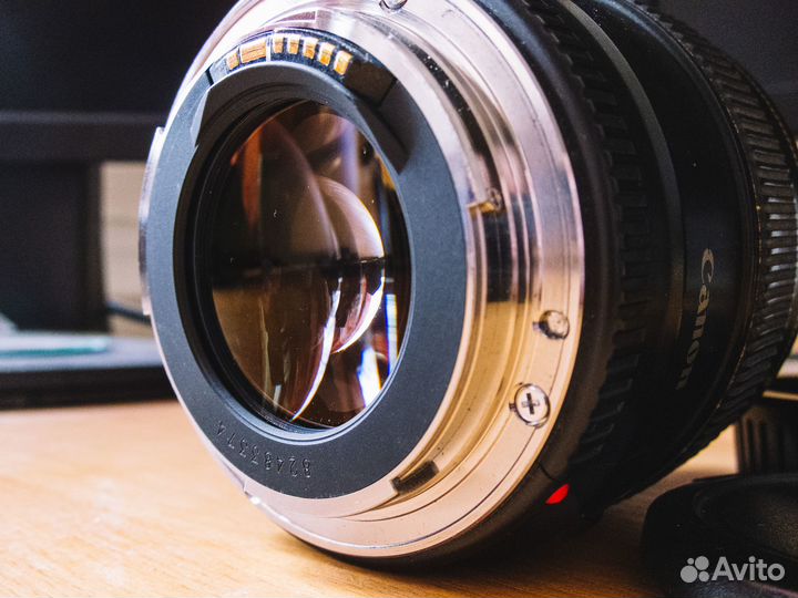 Canon ef 85mm f 1.8 usm