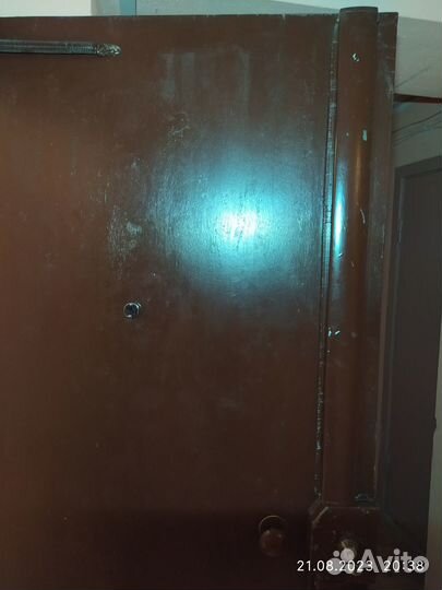 Замок накладной с вертикальными тягами и ригелями