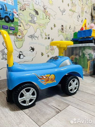 Машинка-каталка