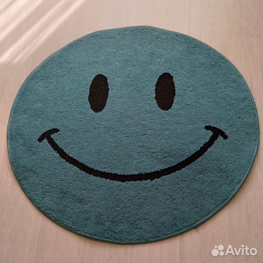 Ковер смайлик