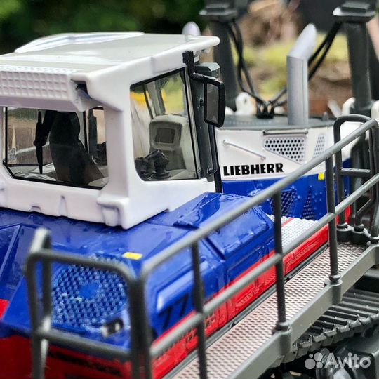 1/50 бульдозер Liebherr 776 трактор 1:50 редкий