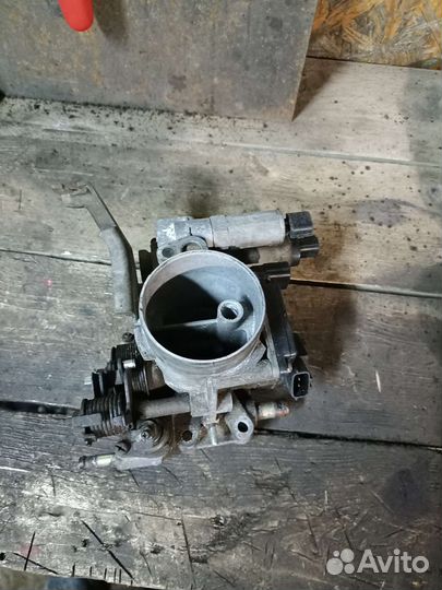 Дроссельная заслонка Nissan Primera P11, almera N1