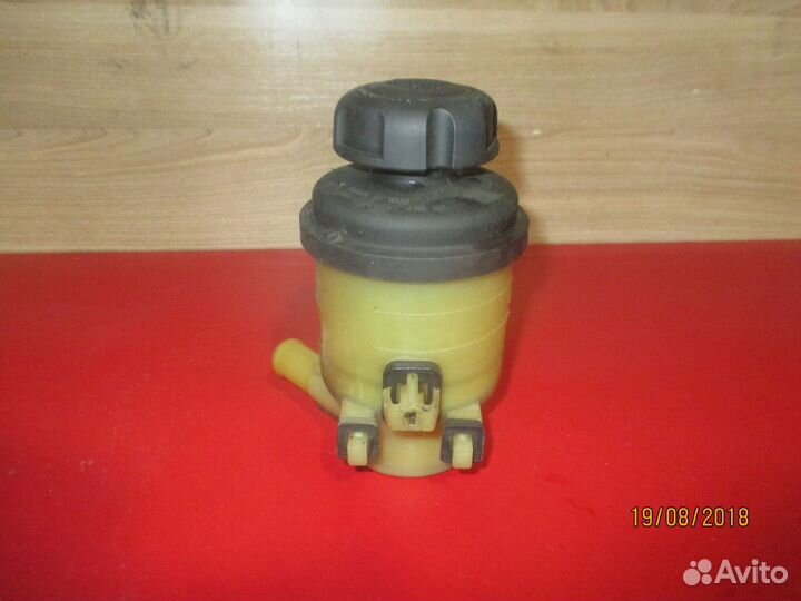 Бачок гидроусилителя Hyundai Starex H1/Старекс