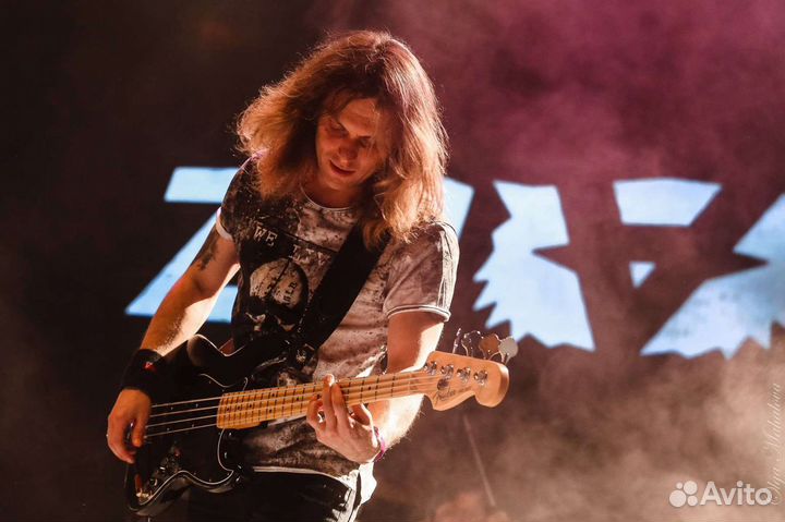 Уроки игры на бас-гитаре