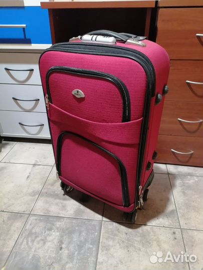 Чемодан на колесах