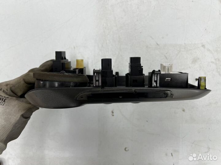 Рамка под магнитолу Pontiac Vibe 1, 2006