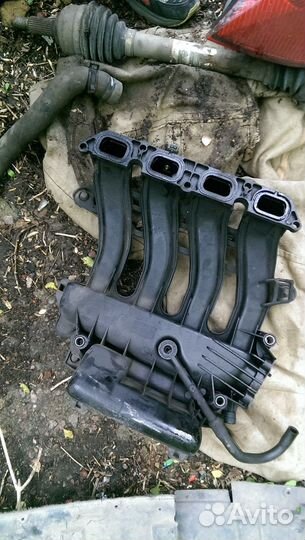 Впускной коллектор Renault Scenic 2
