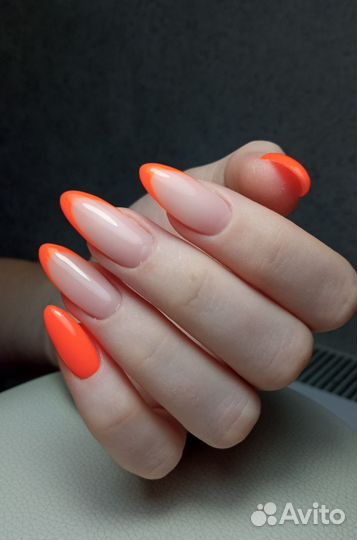 Мастер маникюра и педикюра