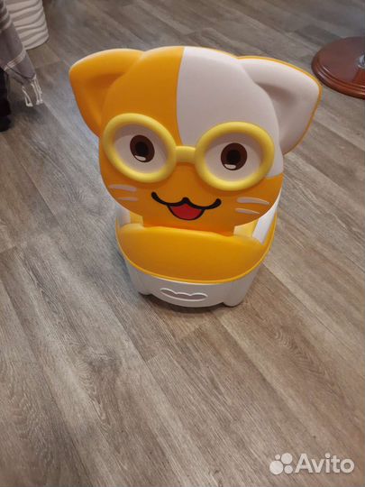 Детский горшок в виде унитаза