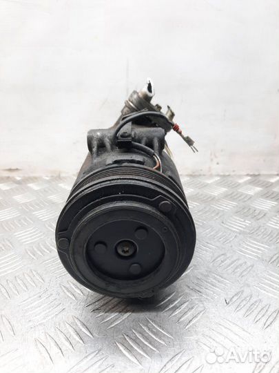 Компрессор кондиционера Opel Vectra хэтчбэк 5 дв