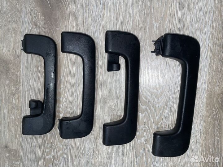 Элементы черного потолка на Audi Q7