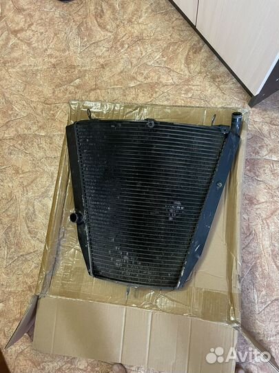 Радиатор хонда сбр 1000рр 2004