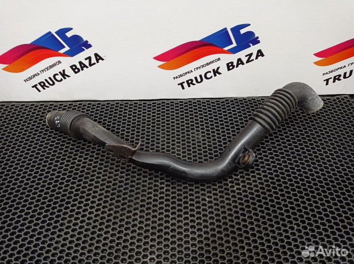 Трубопровод вентиляции картерных газов