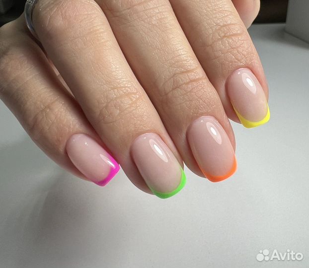 Маникюр, педикюр