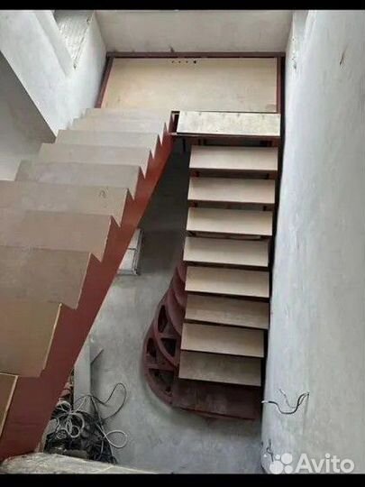 Лестница из металла/металлическая лестница