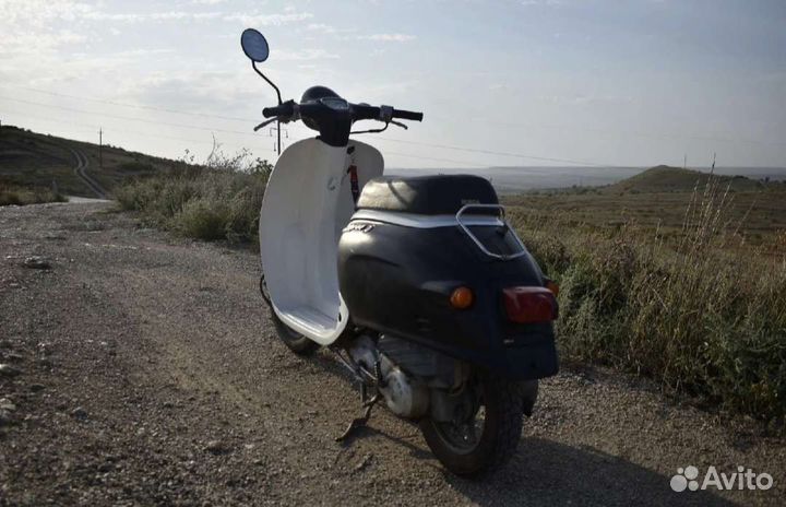 Стильный ретро-скутер Honda Giorno AF24