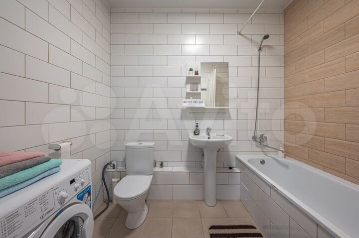 2-к. квартира, 65 м², 2/25 эт.