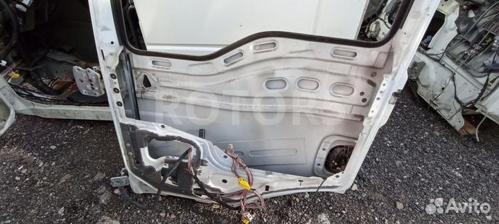 Дверь правая MAN TGA 2005